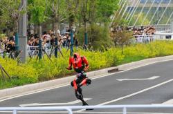 世界杯买球网站 -“闪电”打破半马記(jì)錄(lù)，荣耀何以跨(kuà)界突破