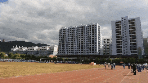 有老师带着造火箭，是一种怎样的体验？